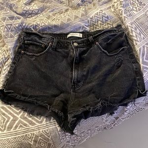 Abercrombie high rise mom shorts